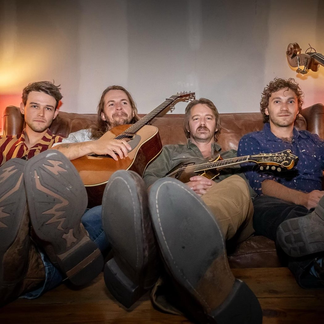 The Fretliners 1