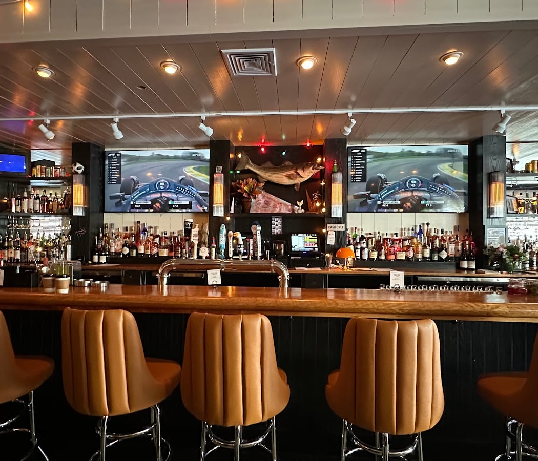 Lou’s Athletic Club 1