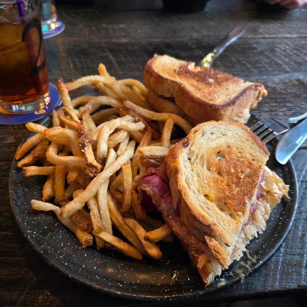 Tavern 23 3