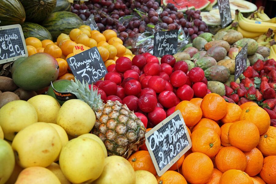Marché de la place de l'Hôtel de Ville 1
