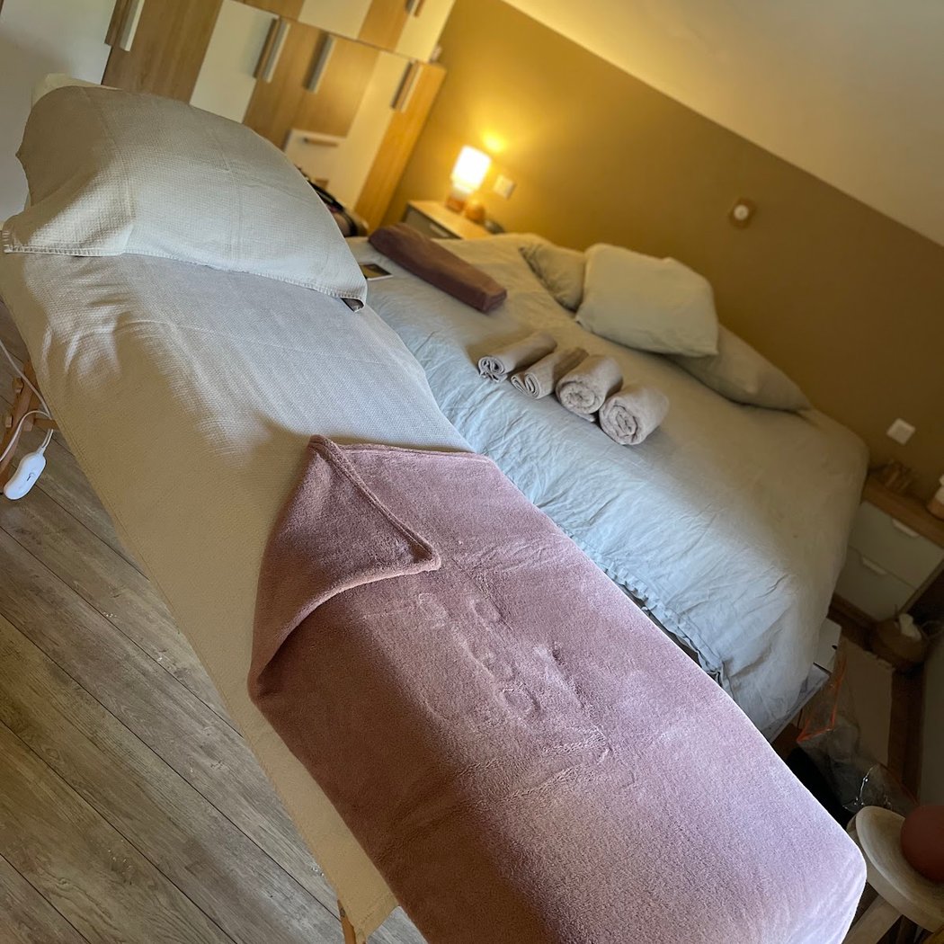 A Luciole Sous Les Étoiles • Massage Prénatal, Postnatal • Hypnonatal • Sensoriel • 95 2