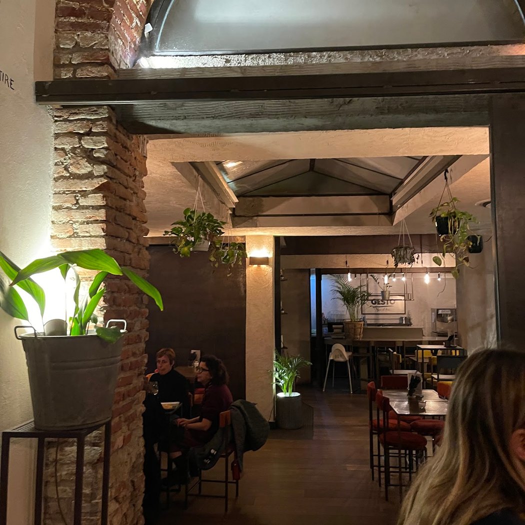 Gesto Milano 2