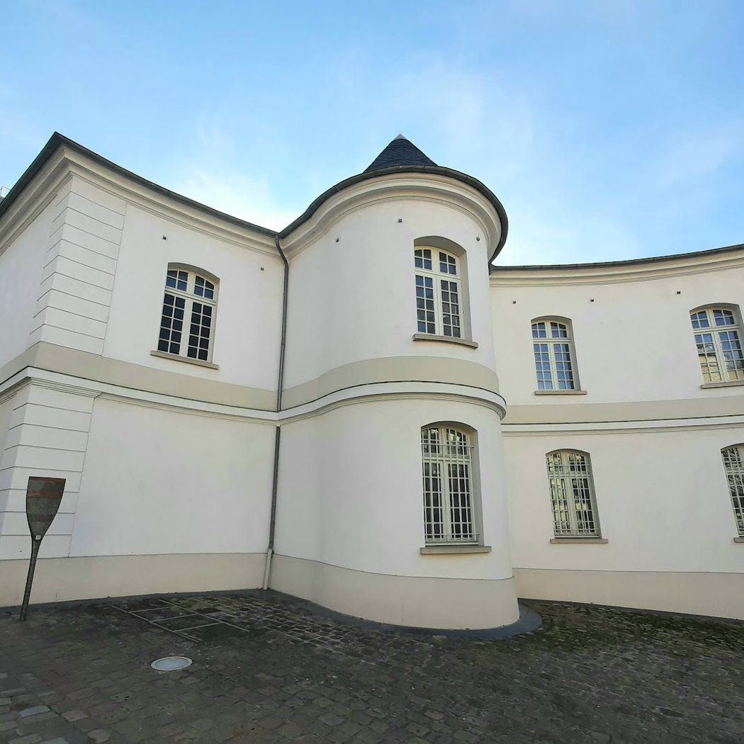 Ancien château Conti 1