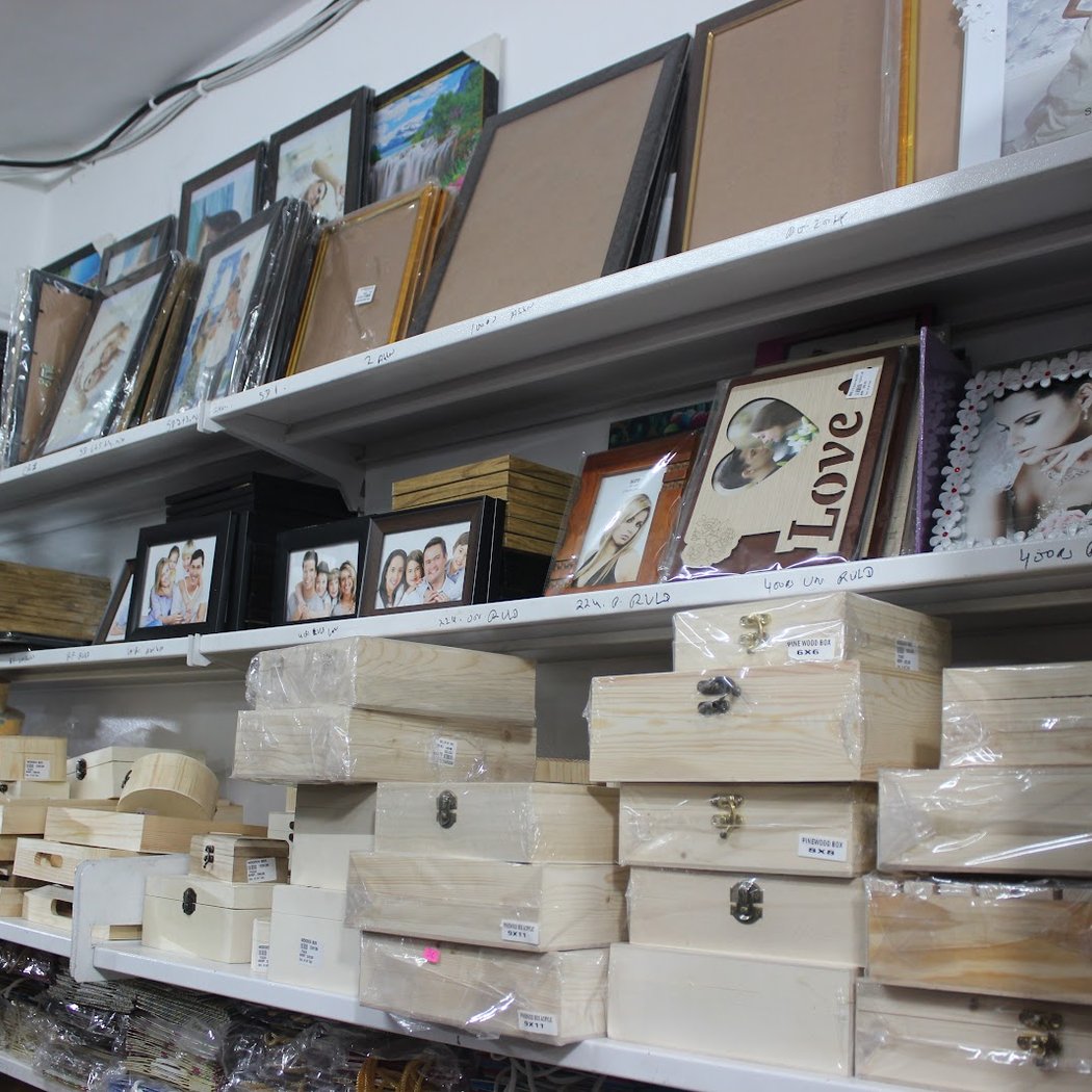 Meenakshi Art Gallery | Stationery | Canvas Board Bangalore 1