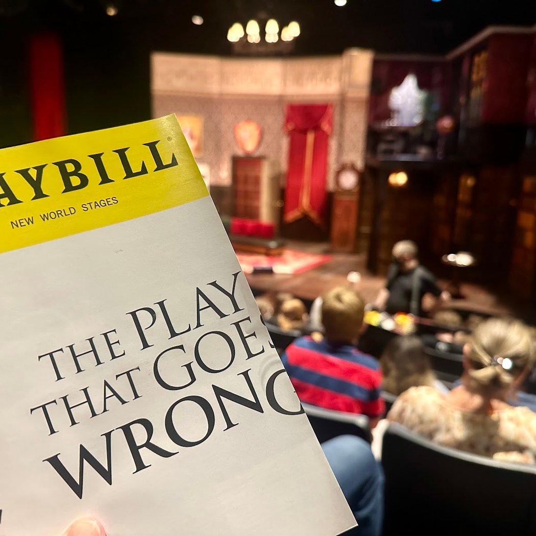 The Play That Goes Wrong 3