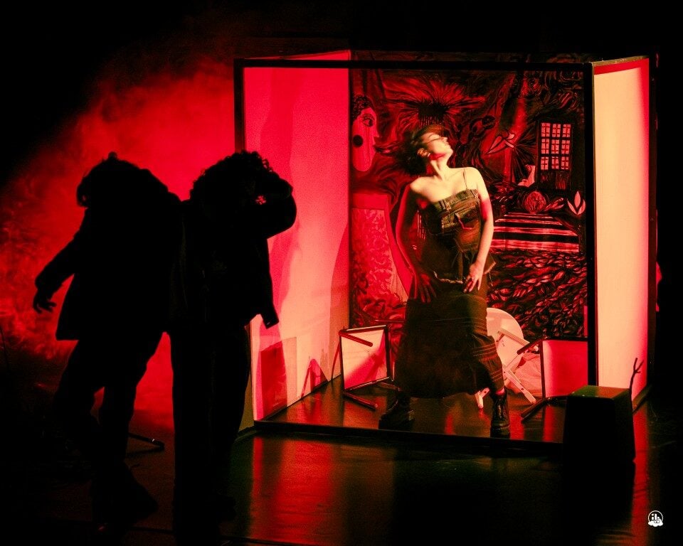 Théâtre : FRACASSÉ.ES