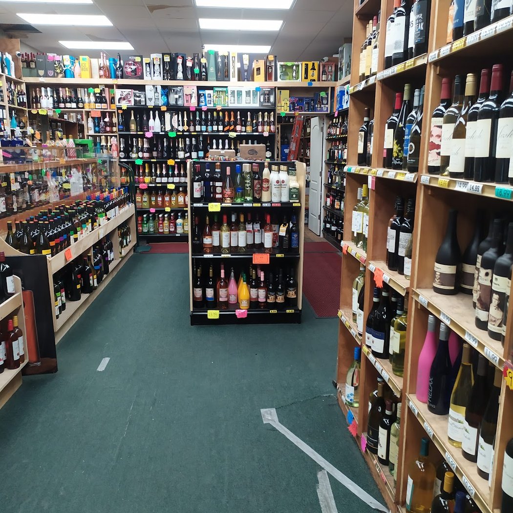 Arrow Wine & Liquor 2