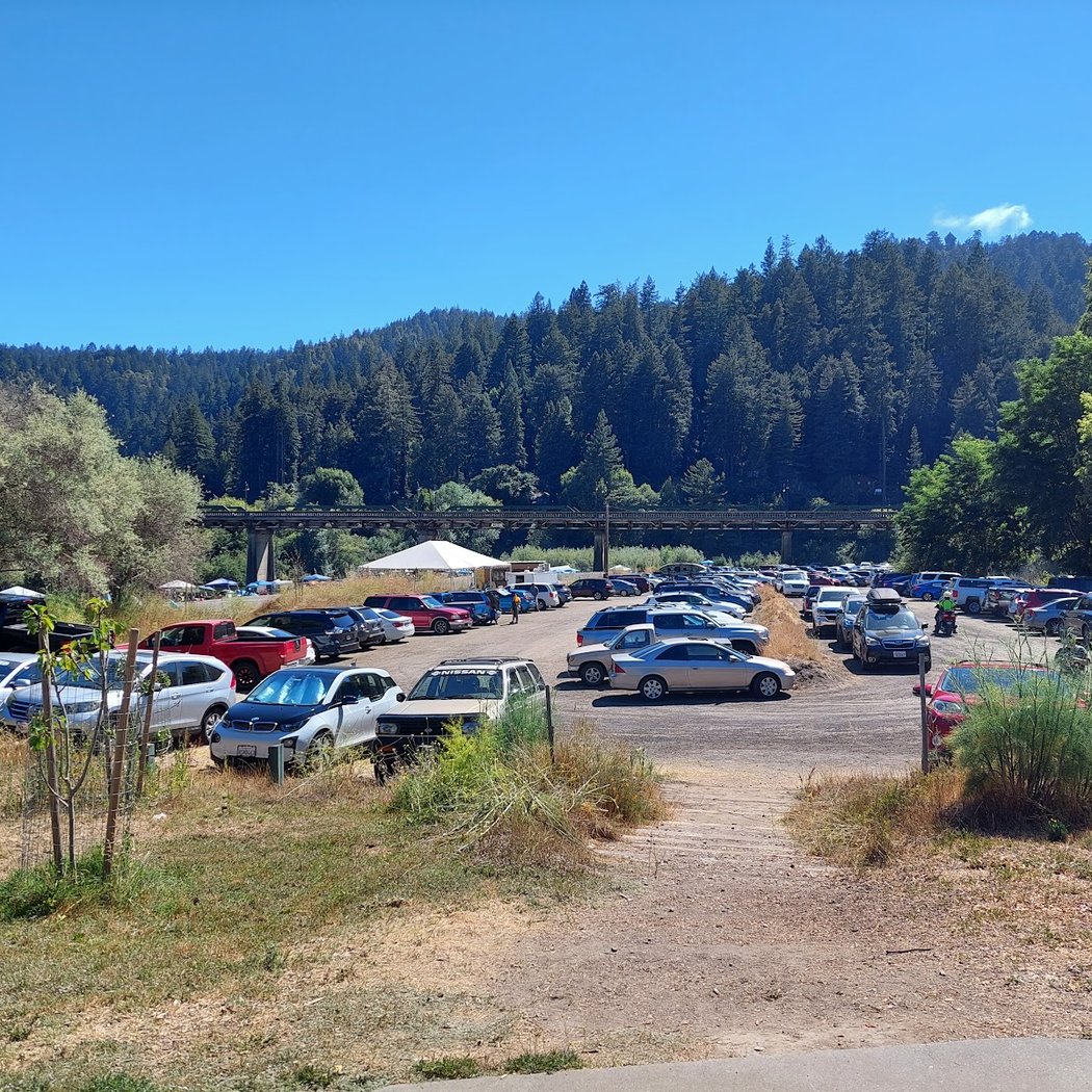 Redwood Empire Food Bank Distribution 2