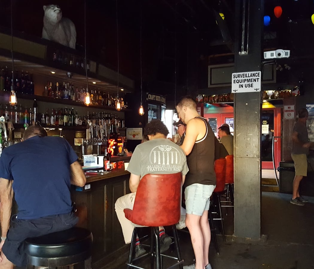 Phoenix Bar 3