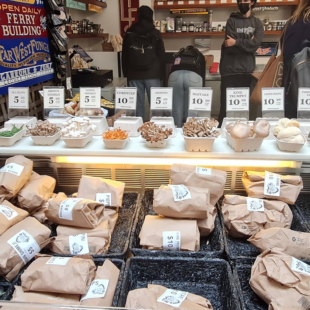 Farmer's Market at the Ferry Building 1
