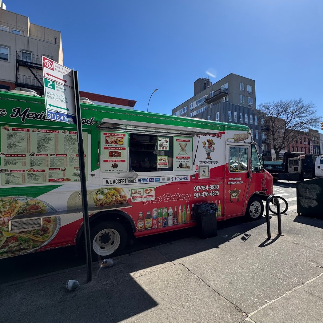 Tacos El Brother TRUCK 3