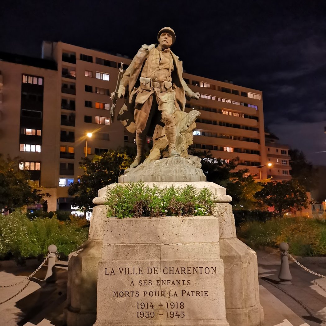 La ville de Charenton à ses enfants morts pour la Patrie 1914-1918 1939-1945 3