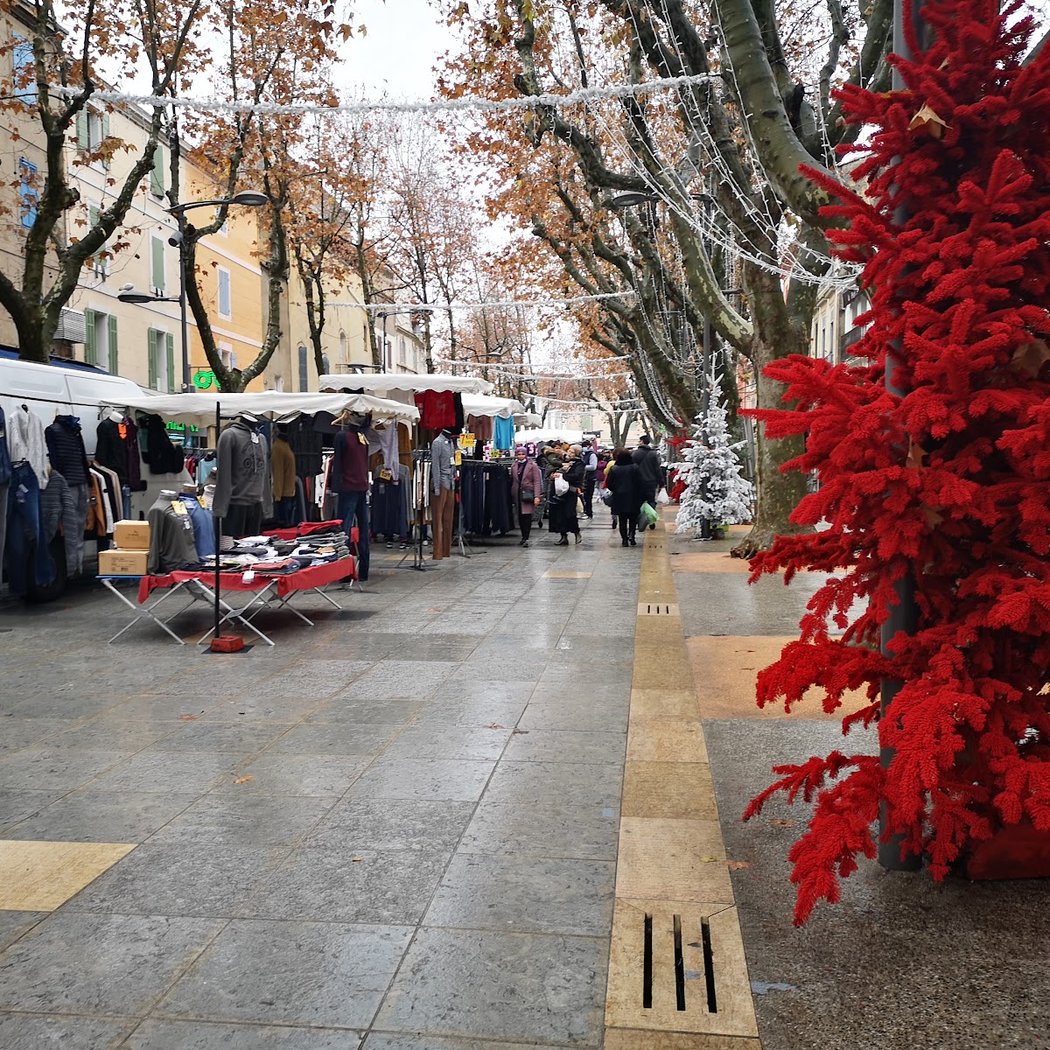 Marché d'Istres 2