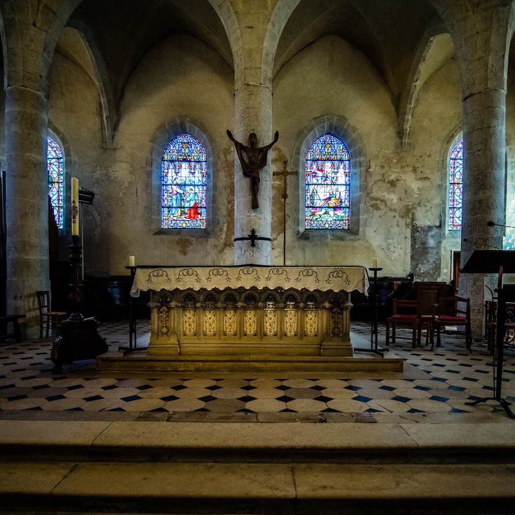 Église Saint-Pierre de Avon 1