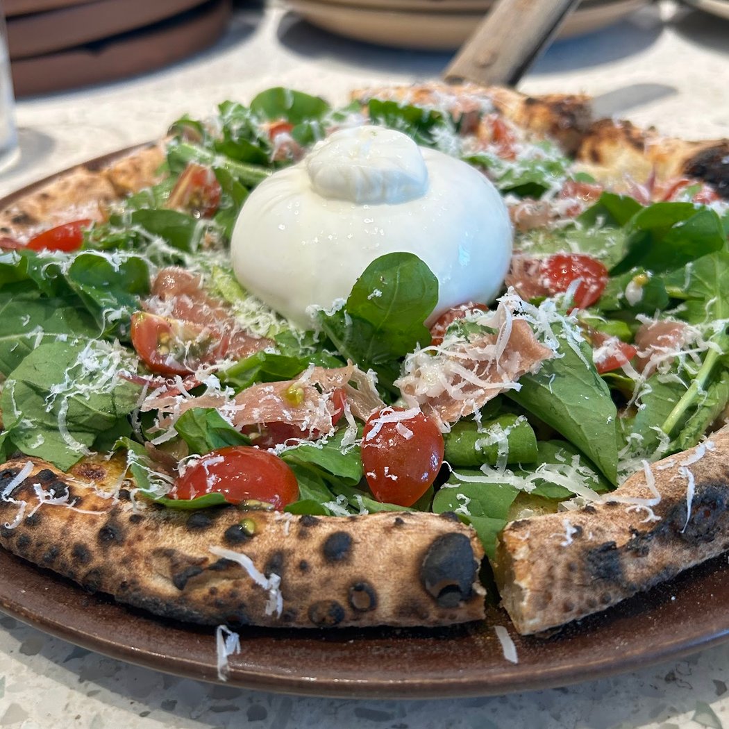 Pizza 4P's Tokyo 1