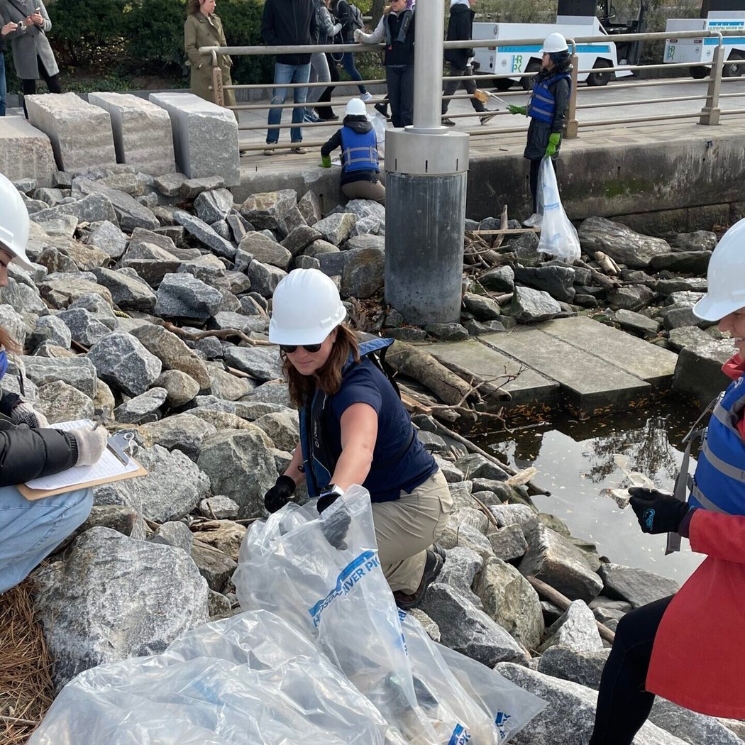 HRPK Blue Team Shoreline Cleanup 2