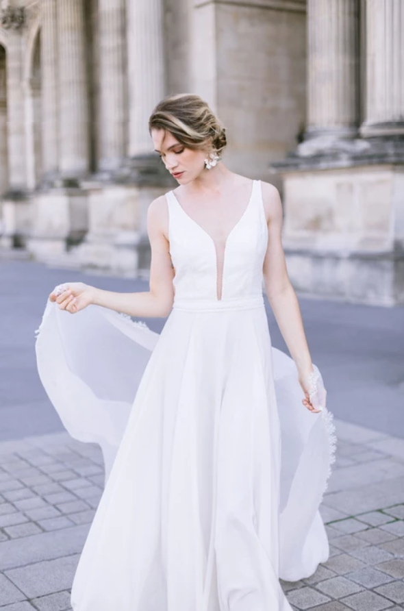 Fanny Sathoud - Robes de mariée sur-mesure 2