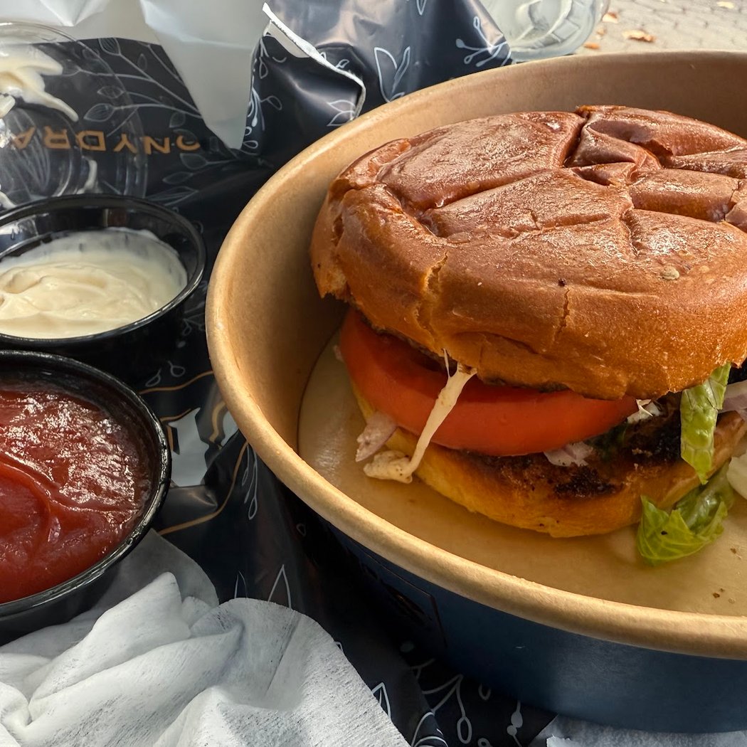 Tony Dragon's Grille 2