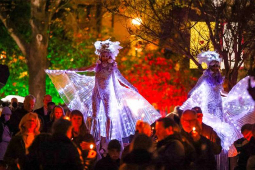 Healdsburg Tree Lighting & Night Market 1