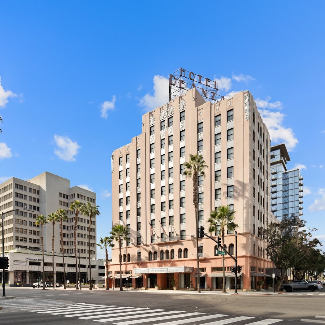 Hotel De Anza 2