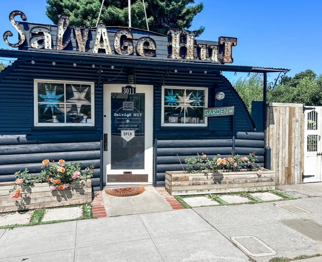 Salvage Hut 2