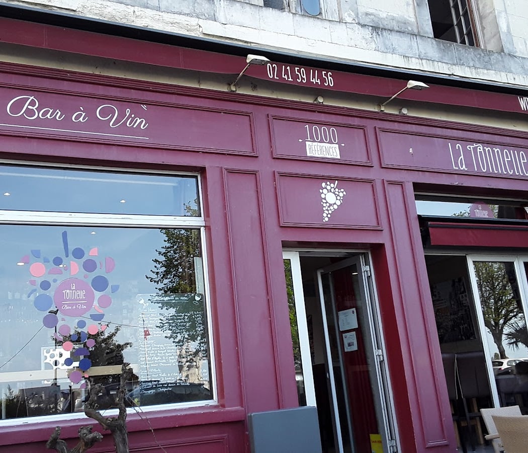 Wine Bar La Tonnelle 2