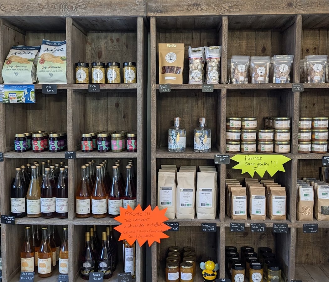 EARL du Chemin Rouge- Au Comptoir du Fromager (Vente directe) 1