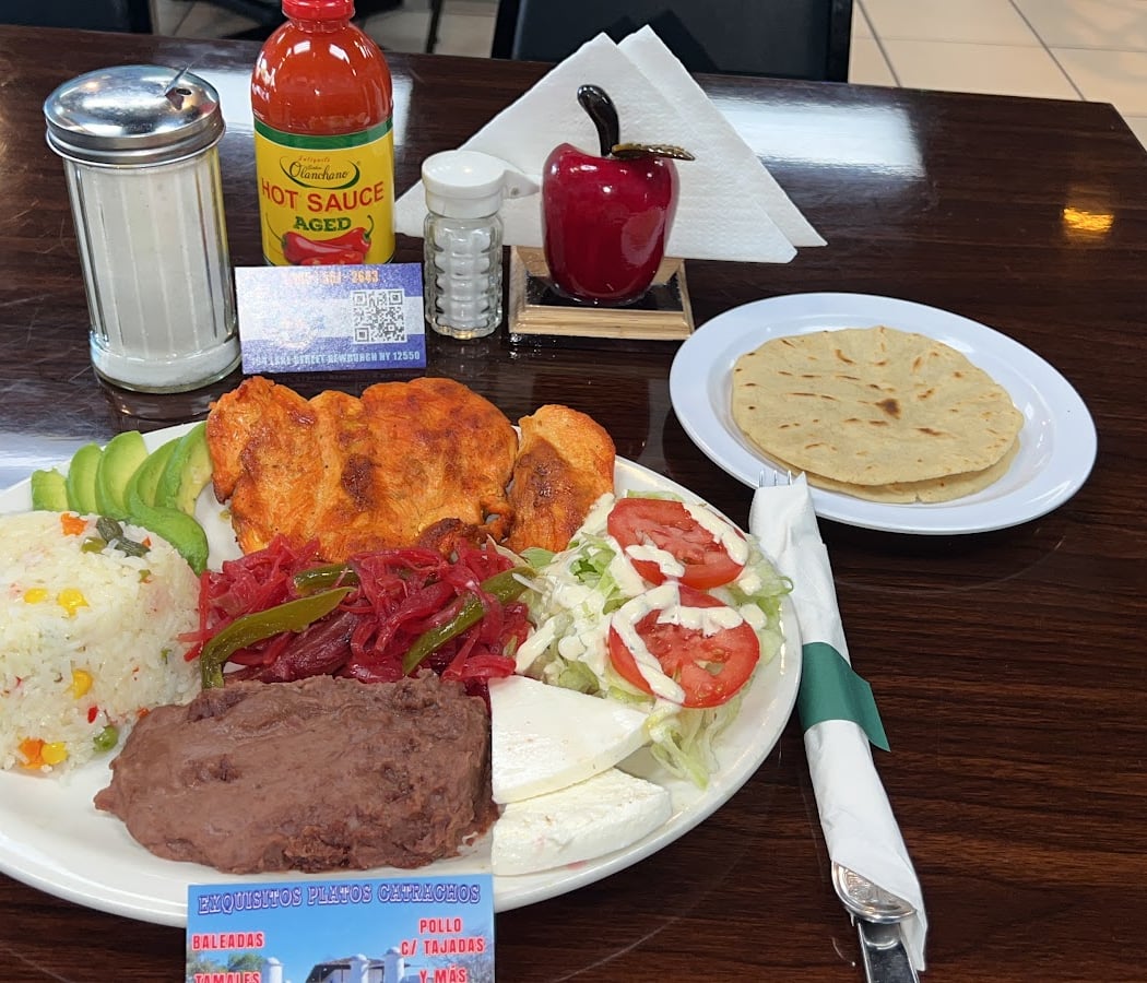 Restaurante Sabor Graciano Hondureño 3