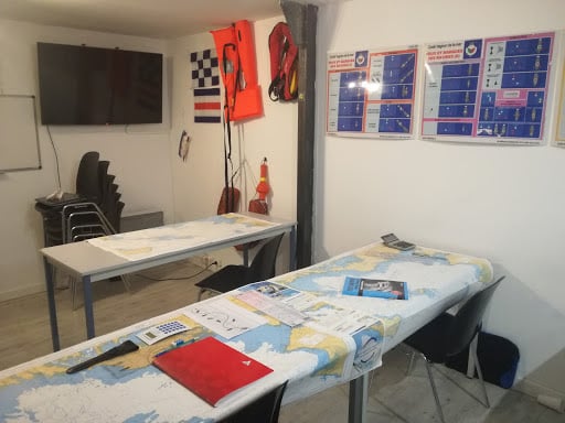Permis Bateau "Ecole Provençale De Navigation" 3