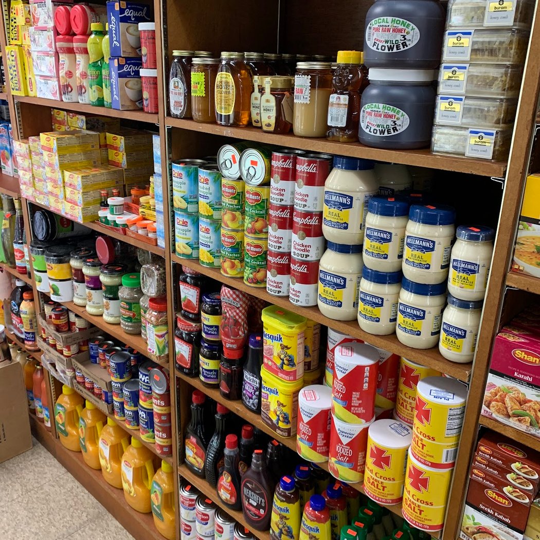 Almadinah Deli Halal Market 3
