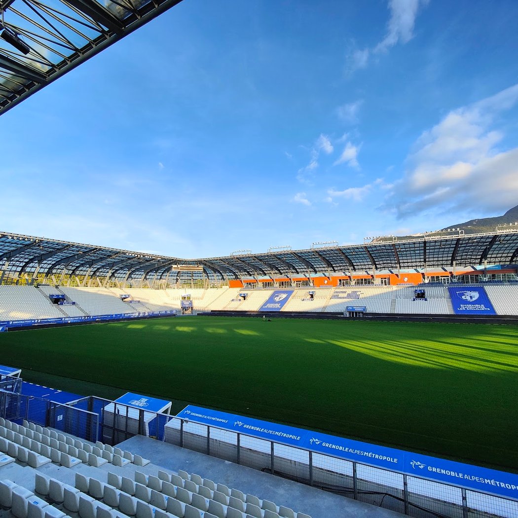 Stade des Alpes 2