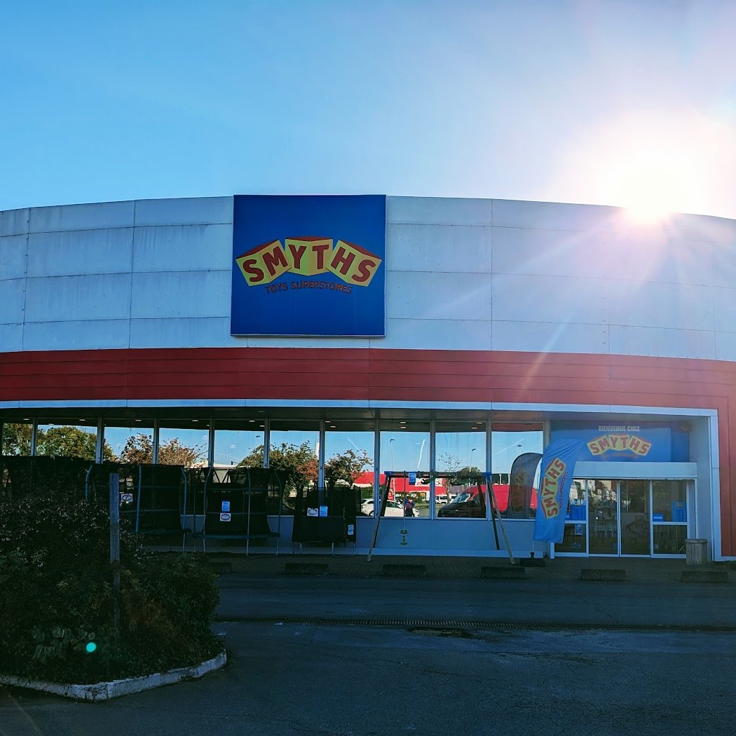 Smyths Toys La Queue En Brie 2