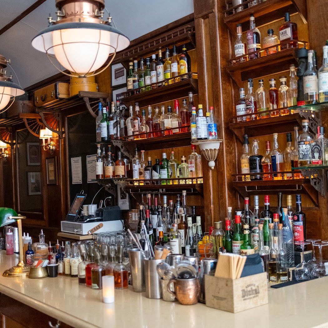 Orient Express Cocktail Bar 2