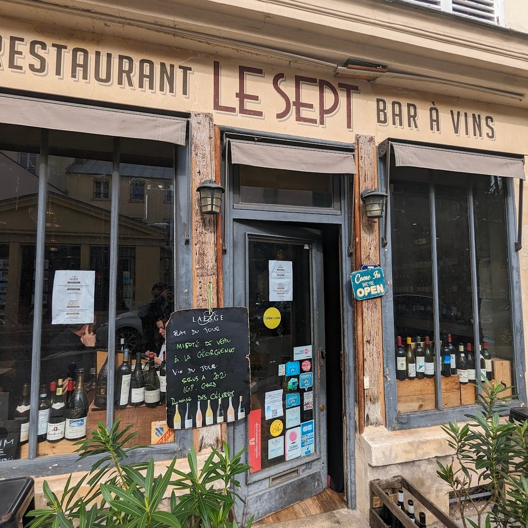 Le Sept 3