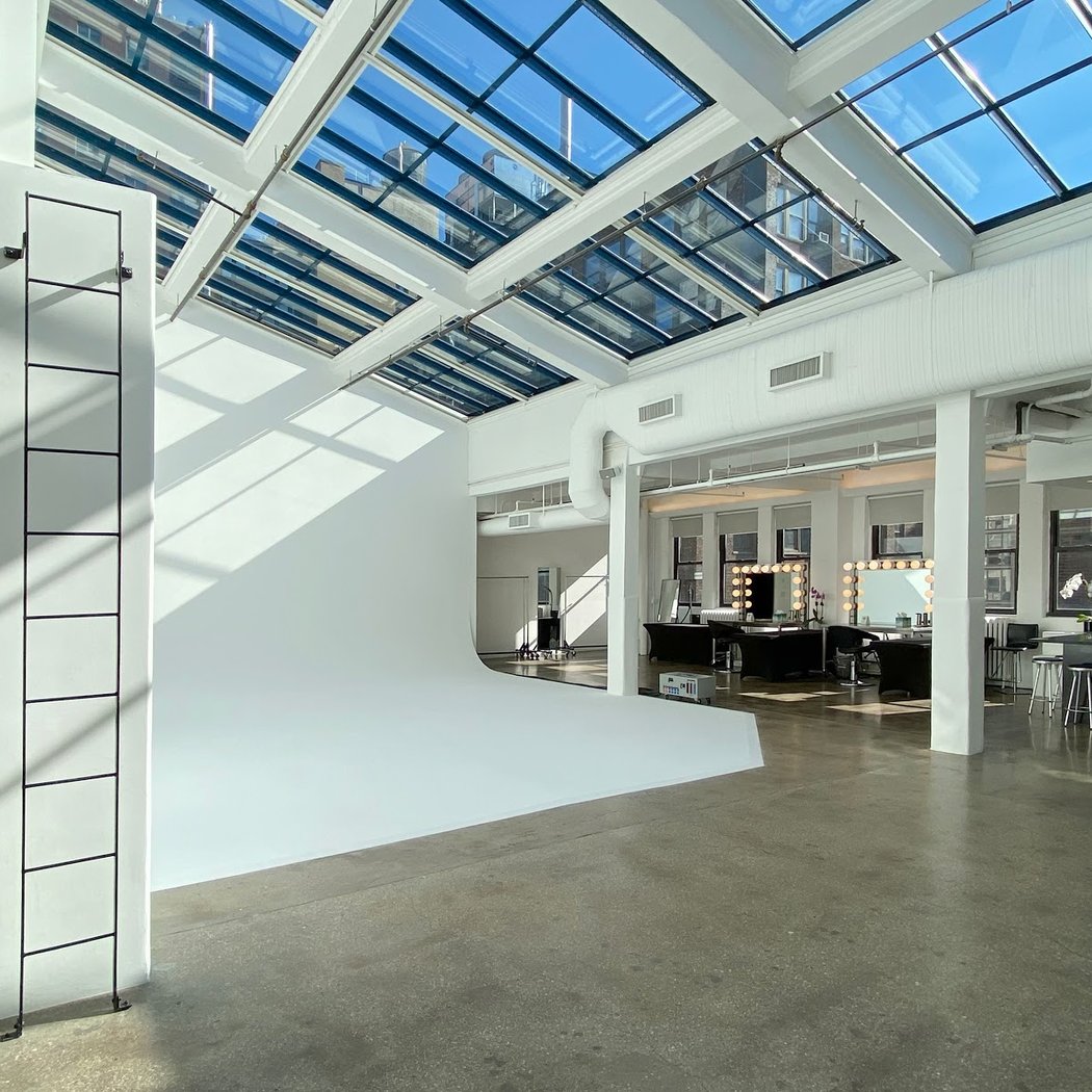 Go Studios Penthouse + Rooftop 2