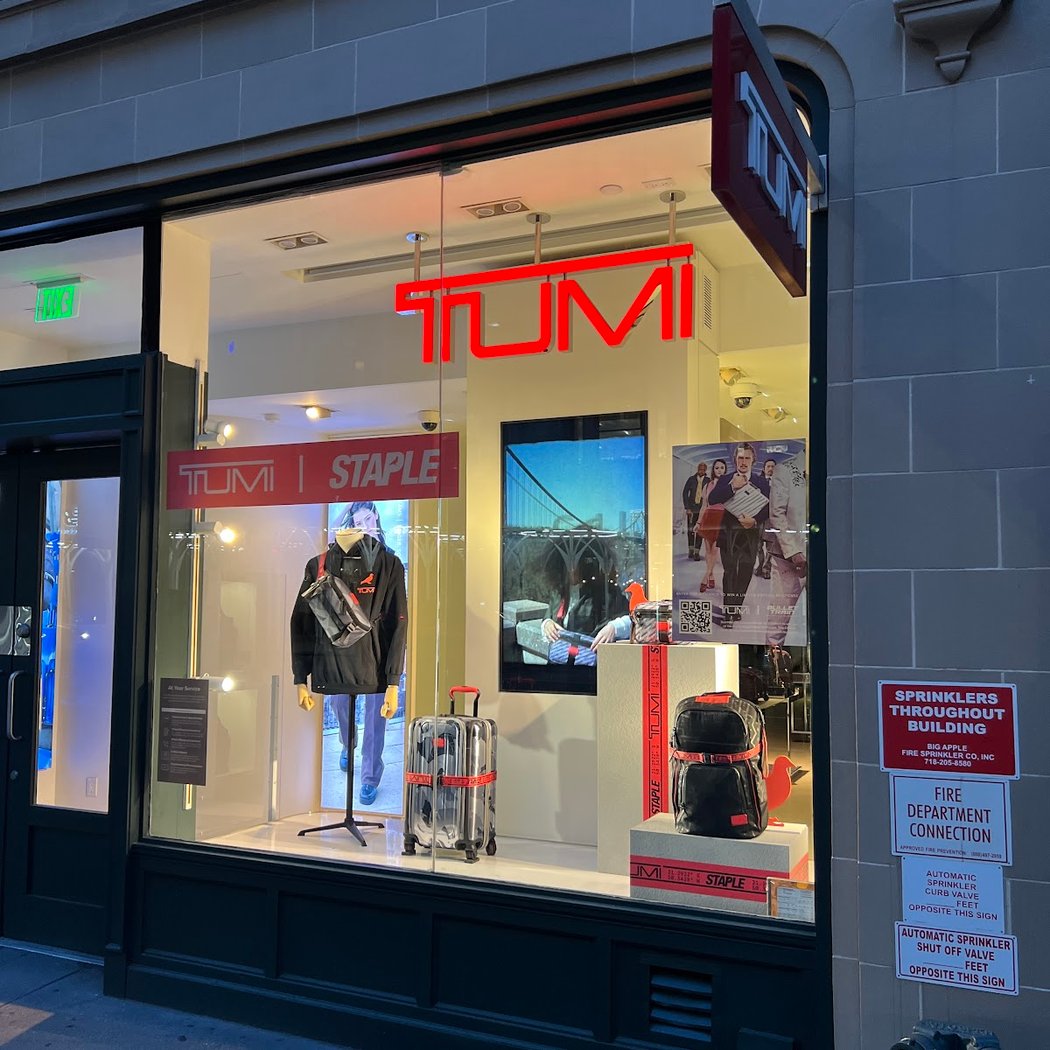 TUMI Store - Flatiron 3