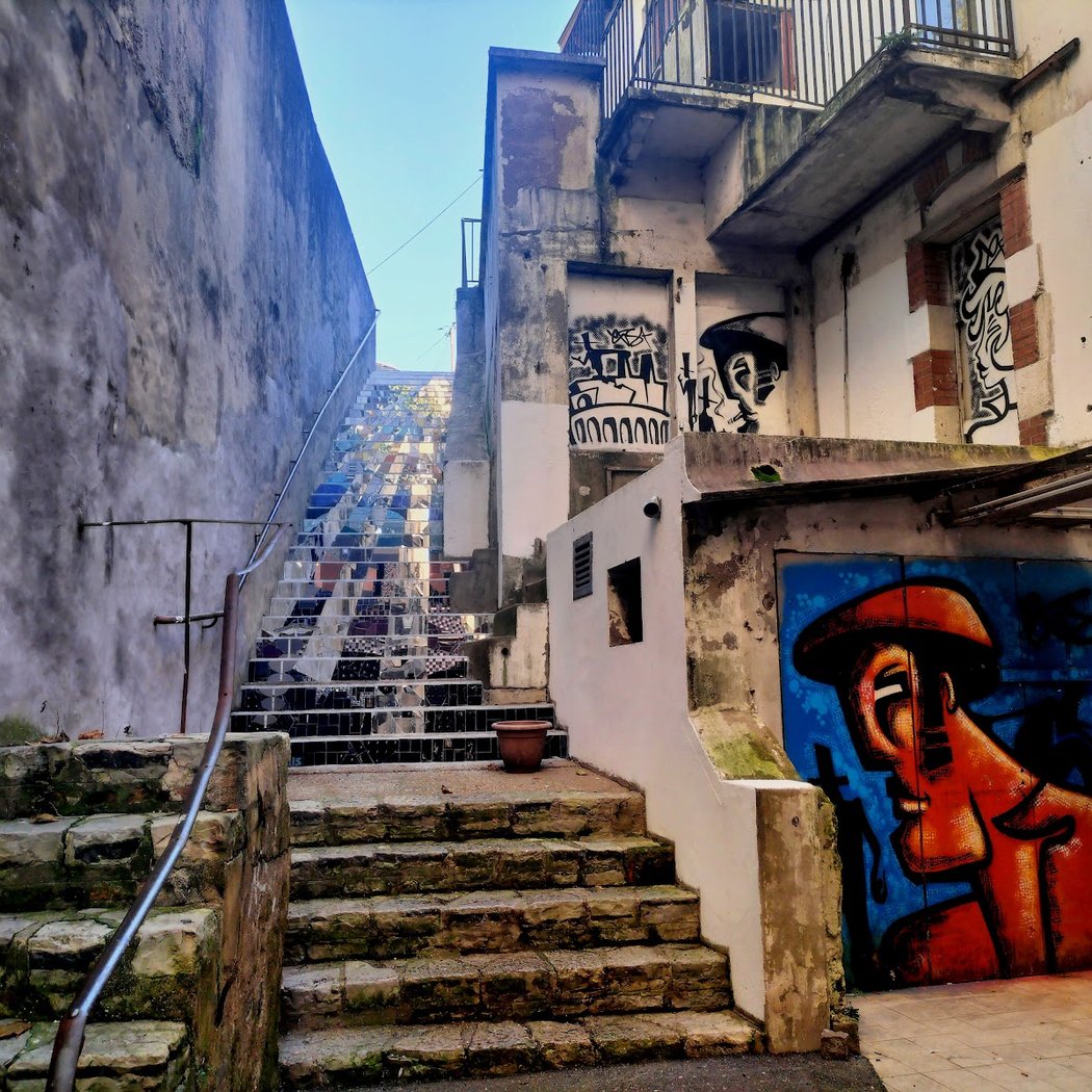 Escalier en mosaïque d'Elsa Langlais 3