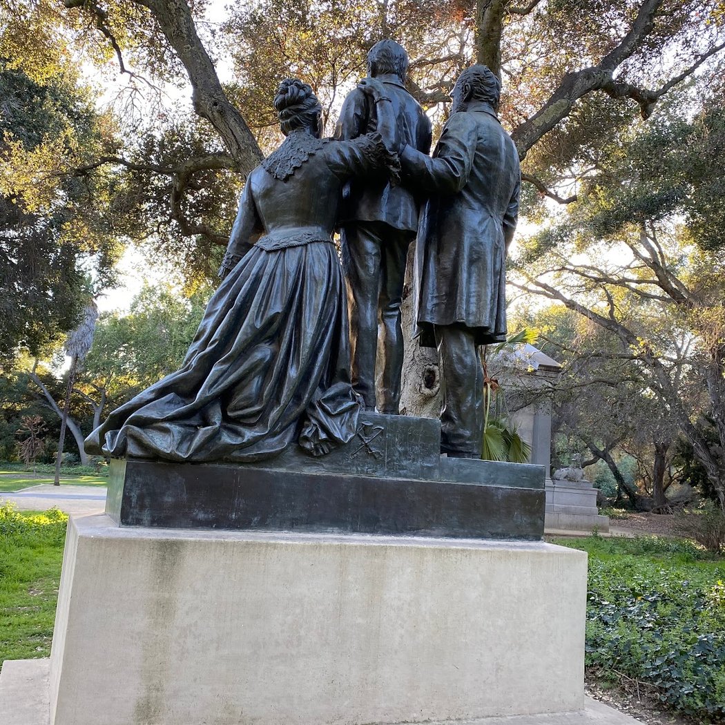 Stanford Mausoleum 3