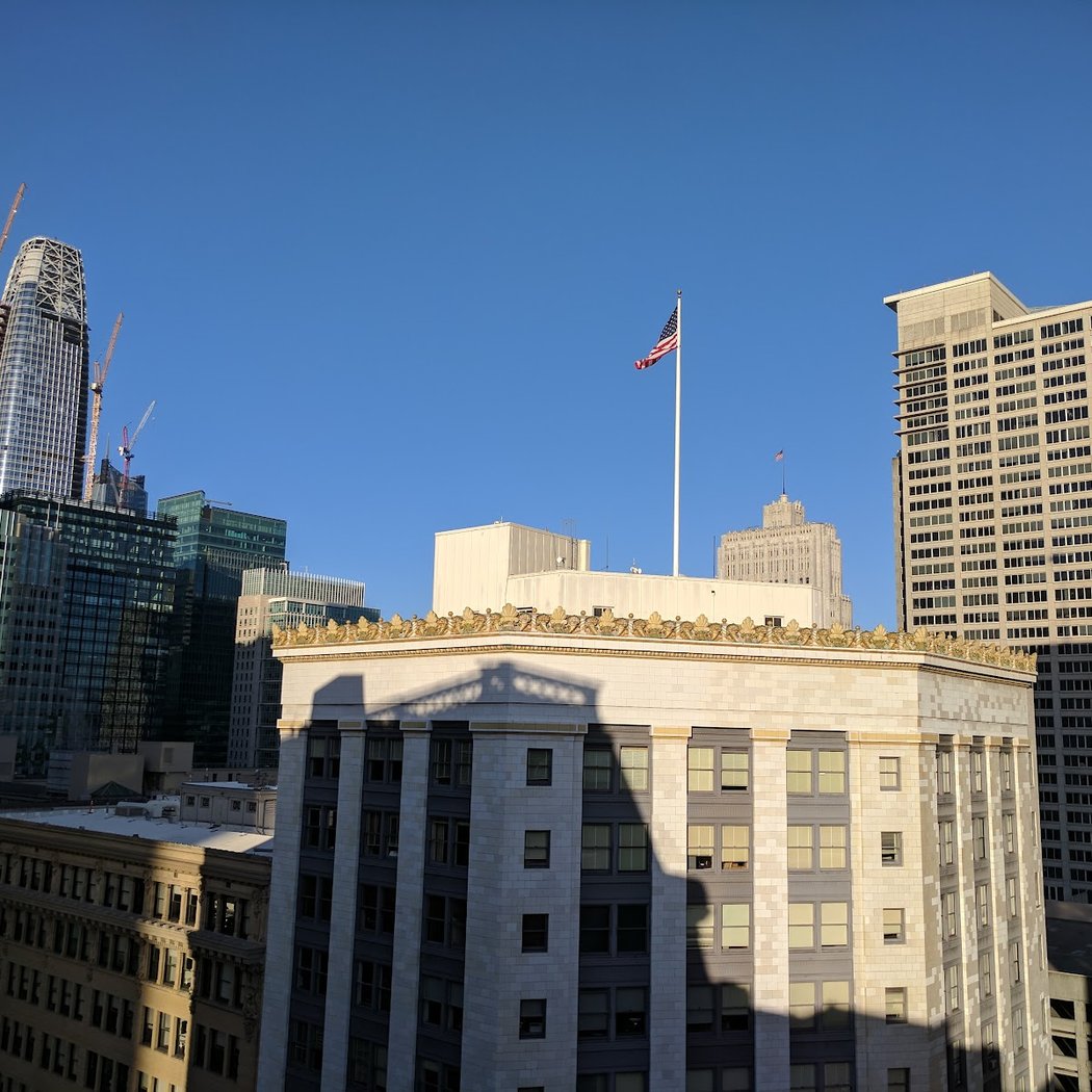 One Kearny Club 3