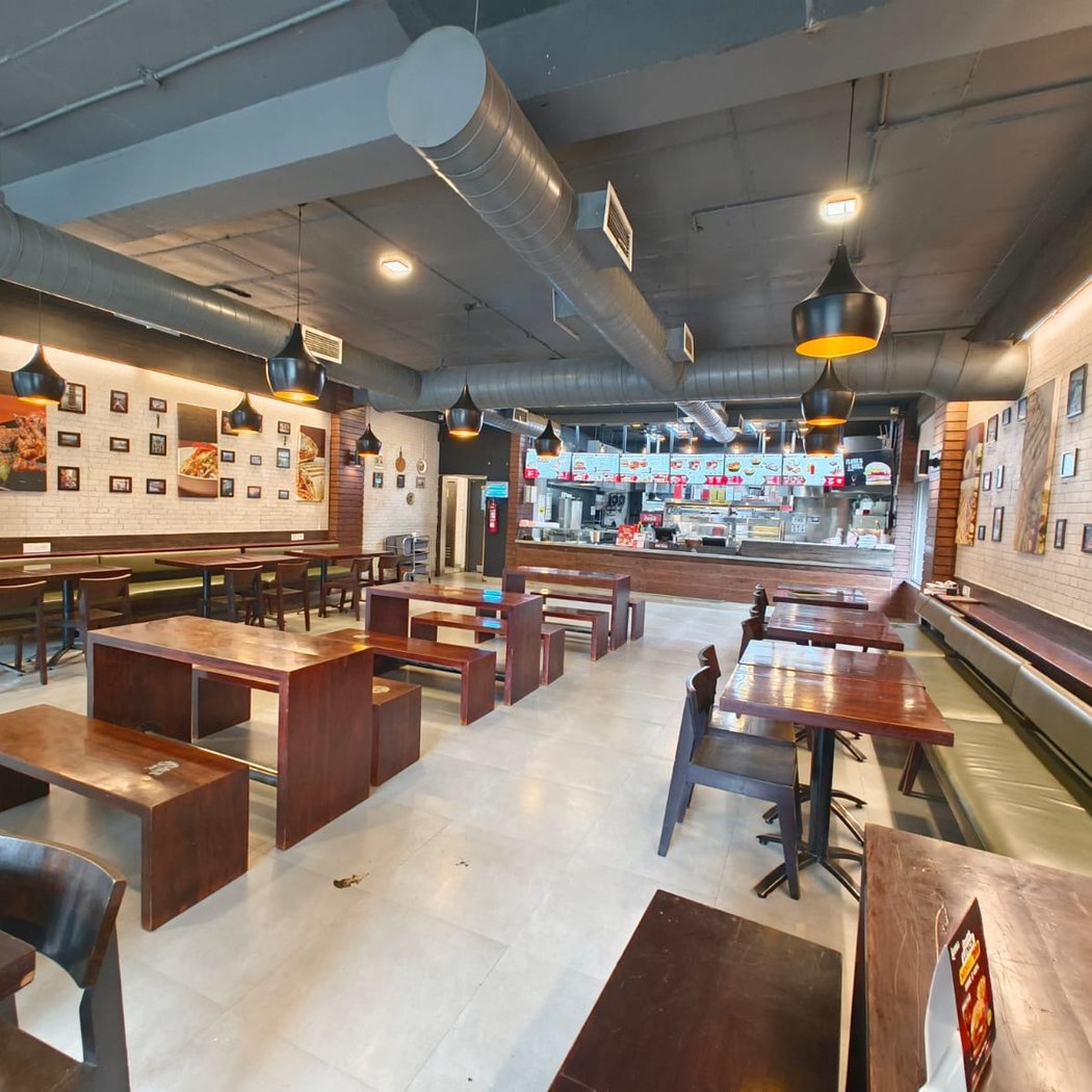 Leon's Burgers & Wings HSR Layout 2