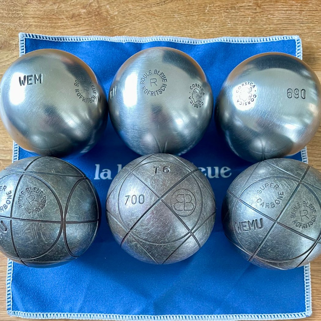 La Boule Bleue 2