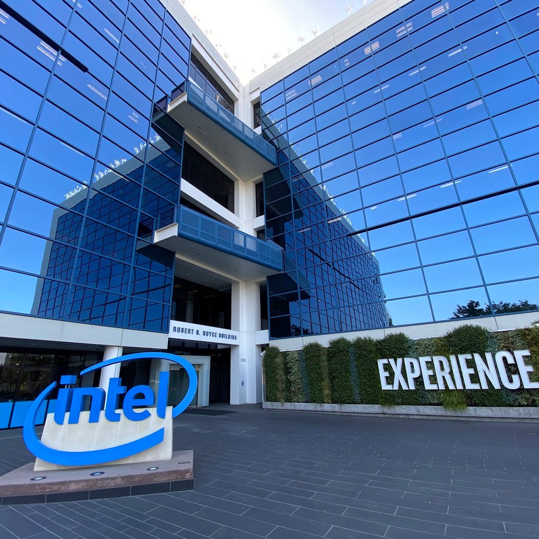 Free Admission | Intel Museum 3