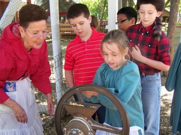 Heritage Farmstead Museum Volunteer Program 1