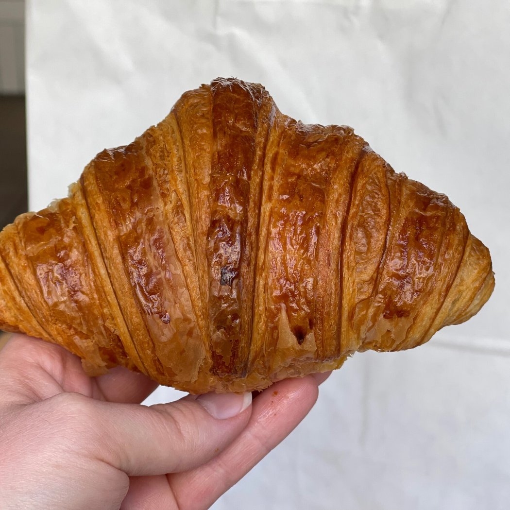 Les Croissants Cafe 2