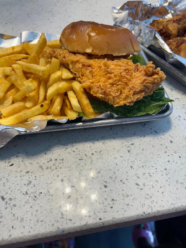 RSL Dream Restaurant and Lounge 3