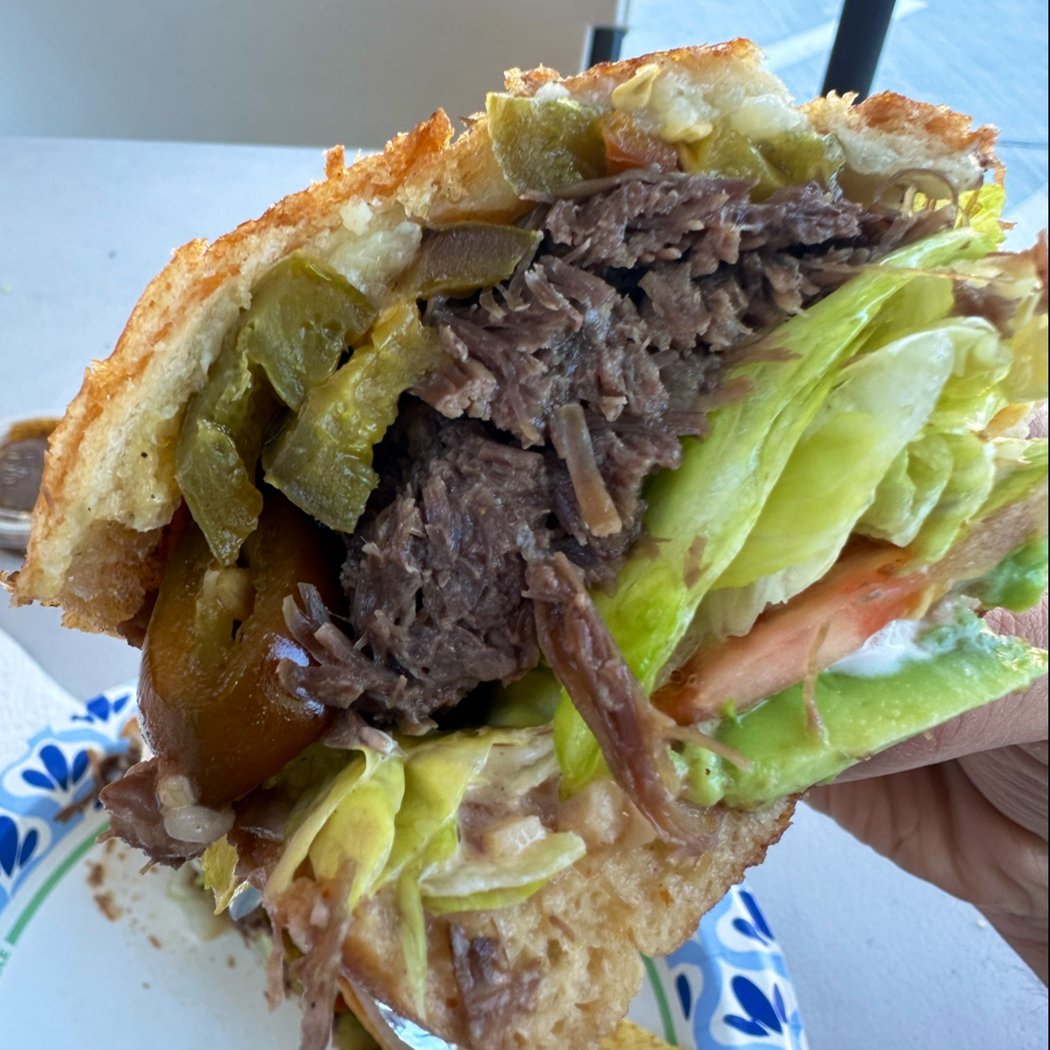Chevio’s Food truck 3