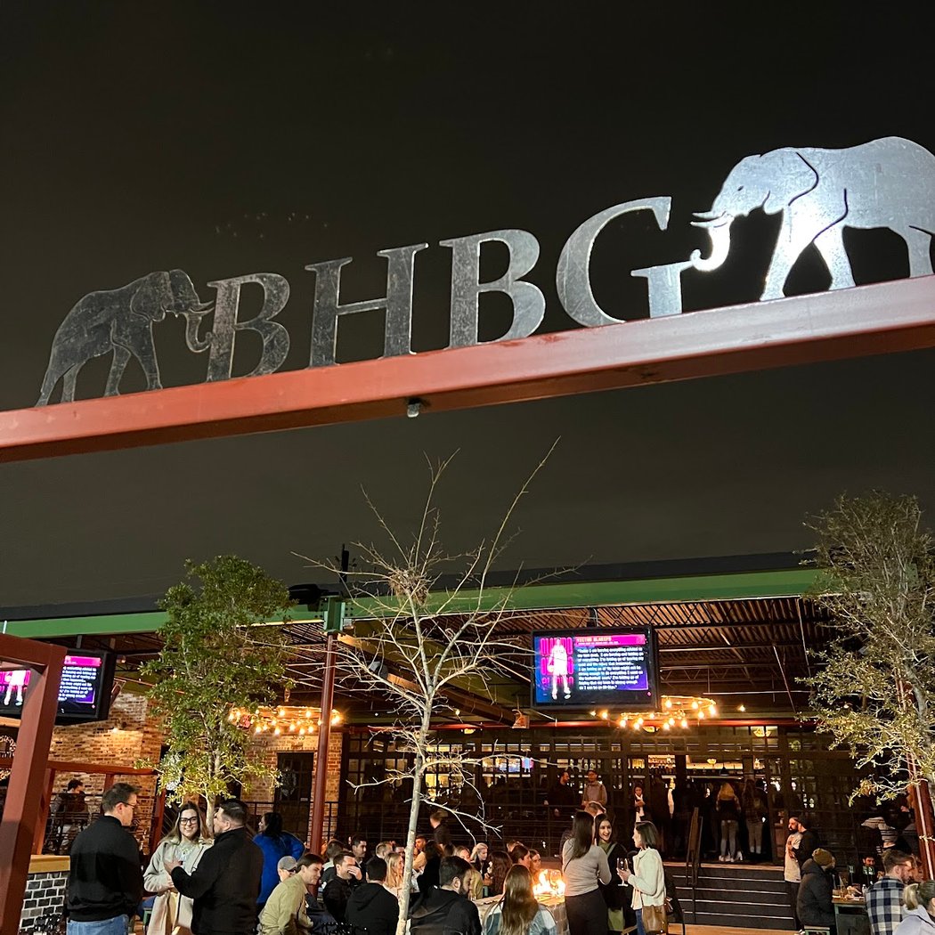 Bayou Heights Bier Garten 2
