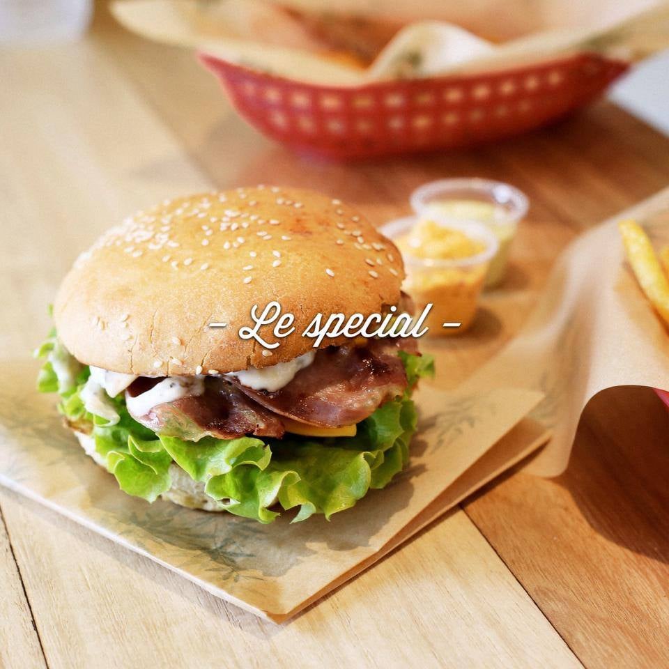 Surf Burger 1