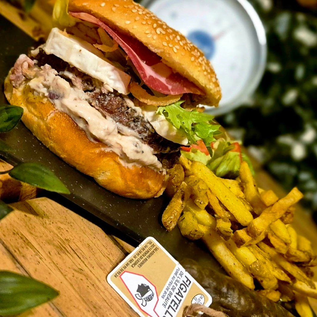 Pallet's Café 3