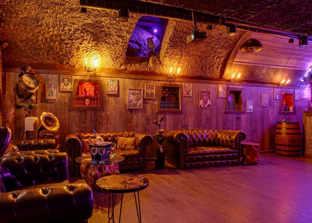 The Hidden Bar 1